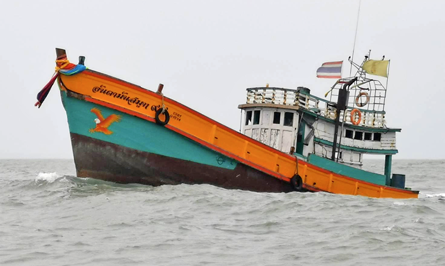 Boat sinks off Krabi