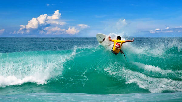 Surfing Phuket
